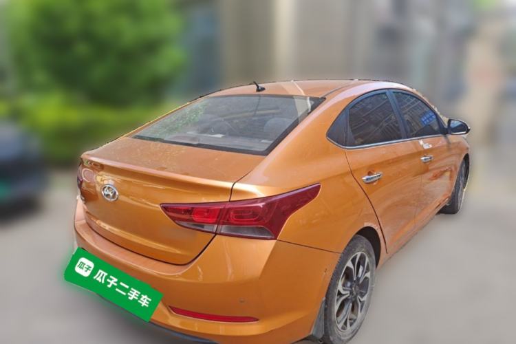 Used Hyundai Verna (new generation) 2016 1.4L Automatic Elite Edition TOP Rear Right 45 Deg