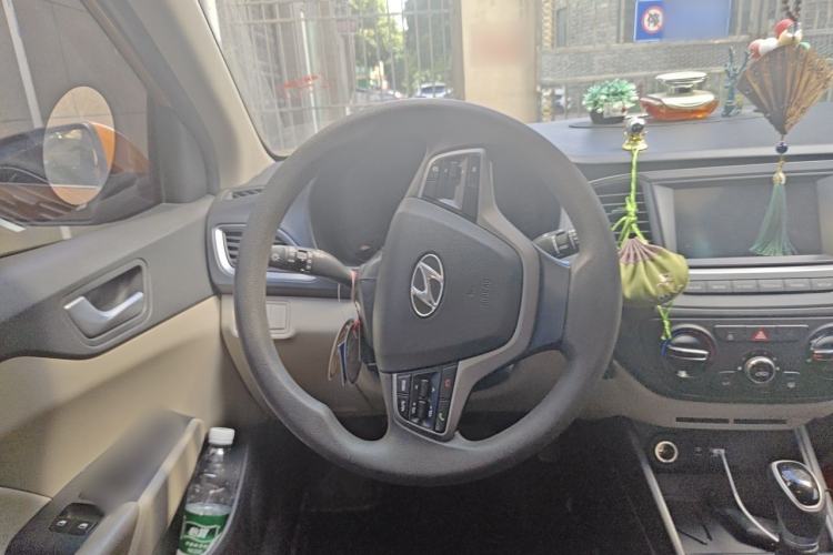 Used Hyundai Verna (new generation) 2016 1.4L Automatic Elite Edition TOP Steering Wheel