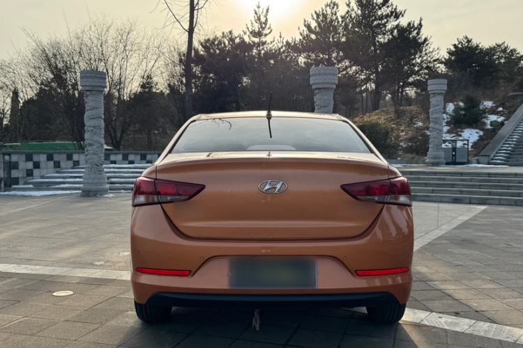 Used Hyundai Verna (new generation) 2016 1.4L Automatic Elite Edition TOP Exterior 1