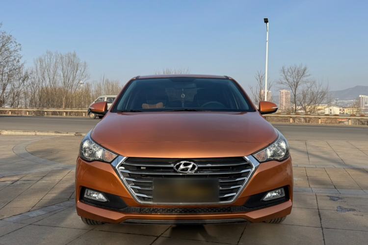 Used Hyundai Verna (new generation) 2016 1.4L Automatic Elite Edition TOP Exterior 5