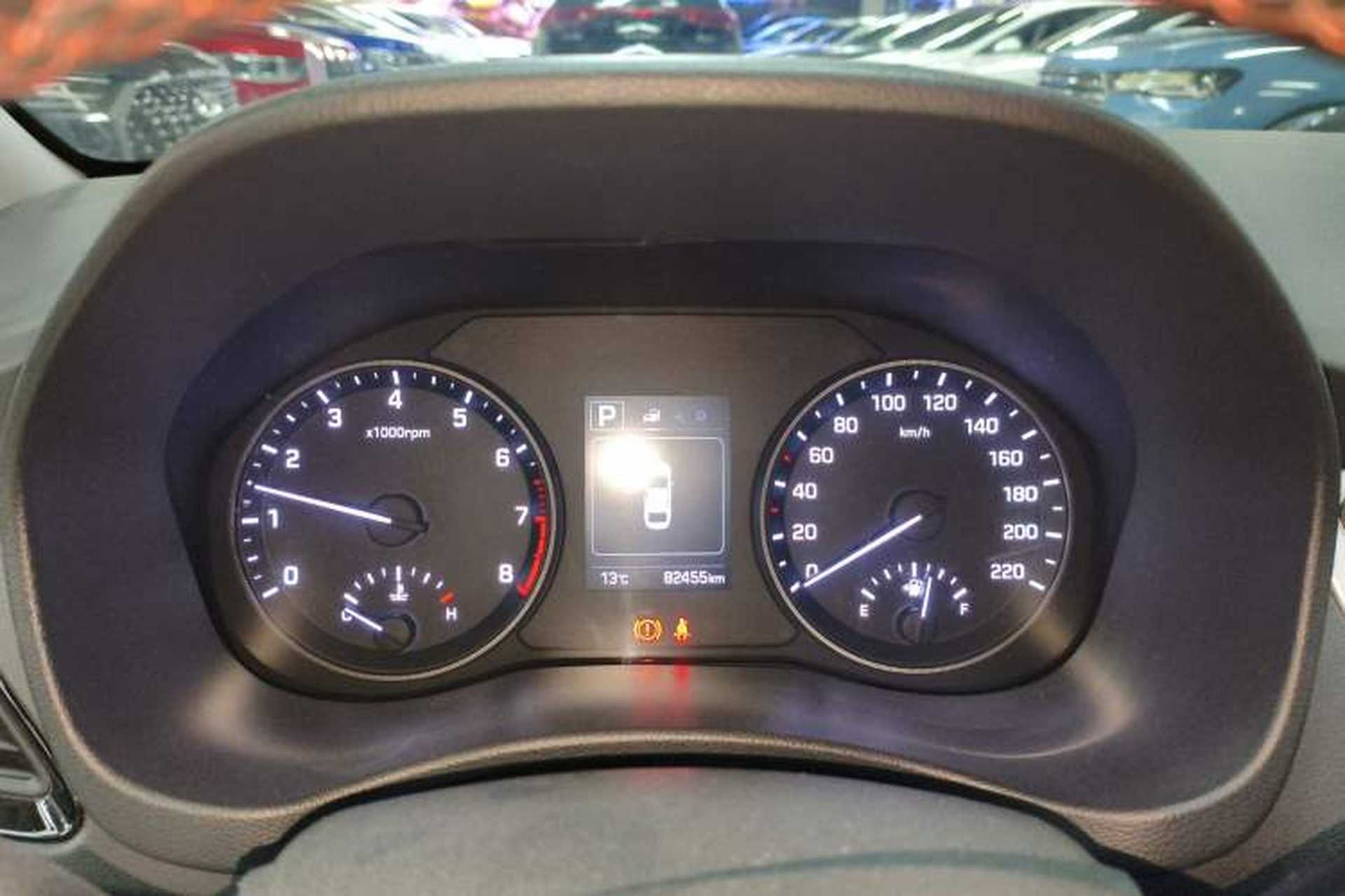 Used Hyundai Verna (new generation) 2016 1.4L Automatic Sport Edition Instrument Cluster