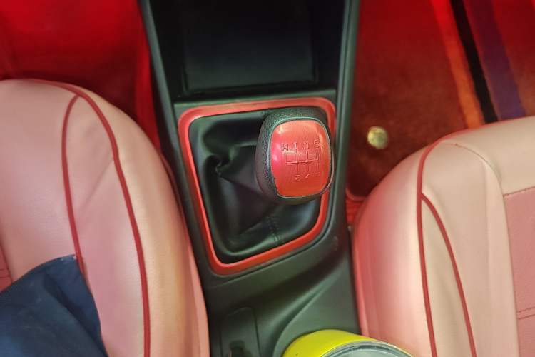 Used Hyundai Verna (new generation) 2016 1.4L Manual Cool Edition GLS Gear Lever
