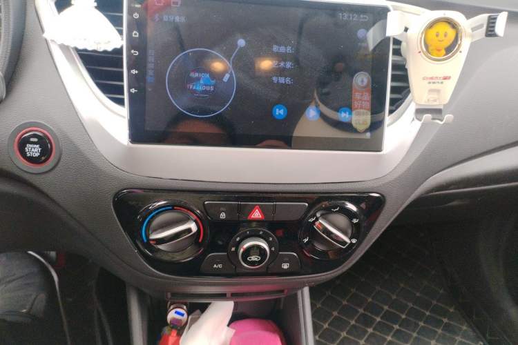 Used Hyundai Verna (new generation) 2016 1.4L Automatic Sport Edition Audio And AC Panel