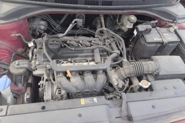 Used Hyundai Verna (new generation) 2016 1.4L Manual Cool Edition GLS Engine Bay