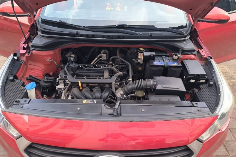 Used Hyundai Verna (new generation) 2016 1.4L Automatic Cool Edition GLS Engine Bay