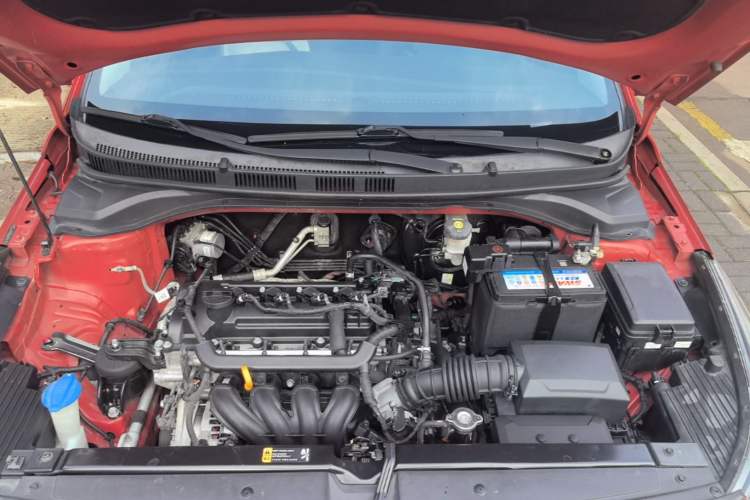 Used Hyundai Verna (new generation) 2016 1.4L Automatic Cool Edition GLS Engine Bay