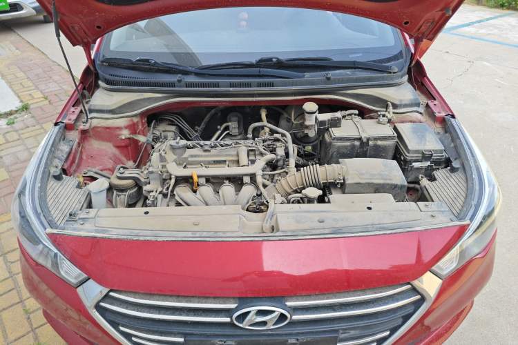 Used Hyundai Verna (new generation) 2016 1.4L Manual Cool Edition GLS Engine Bay