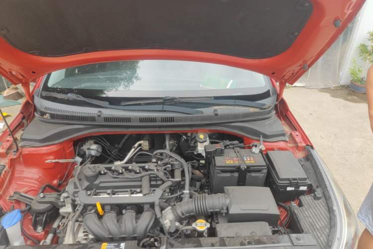 Used Hyundai Verna (new generation) 2016 1.4L Manual Cool Edition GLS Engine Bay