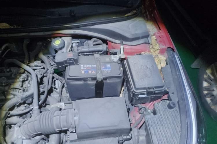 Used Hyundai Verna (new generation) 2016 1.4L Automatic Cool Edition GLS Engine Bay Left