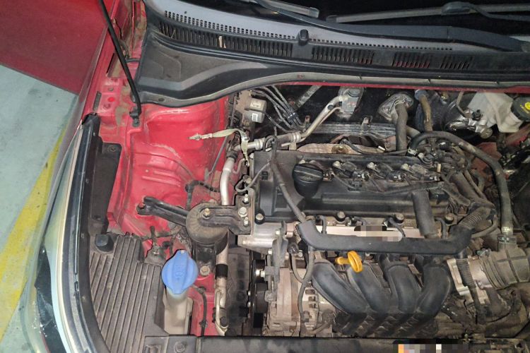 Used Hyundai Verna (new generation) 2016 1.4L Automatic Sport Edition Engine Bay Right