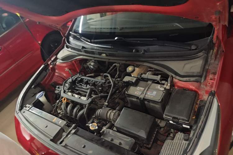 Used Hyundai Verna (new generation) 2016 1.4L Automatic Cool Edition GLS Engine Bay
