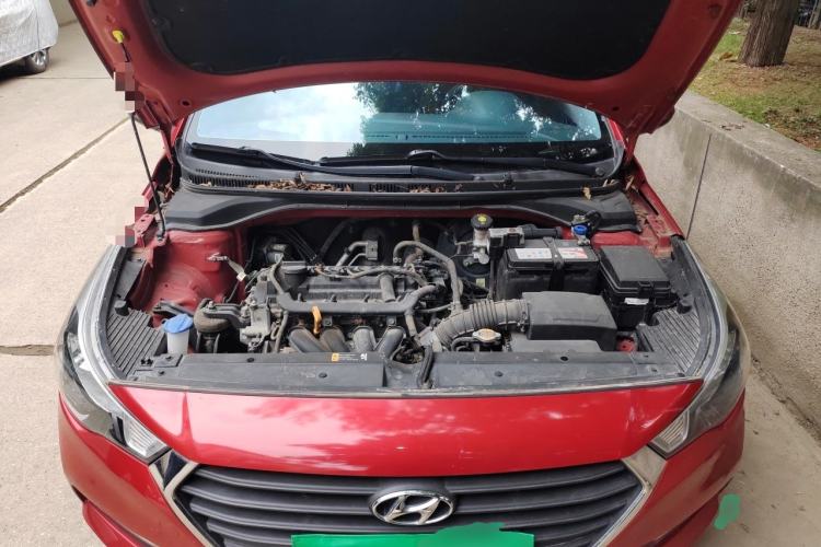 Used Hyundai Verna (new generation) 2016 1.4L Automatic Sport Edition Engine Bay