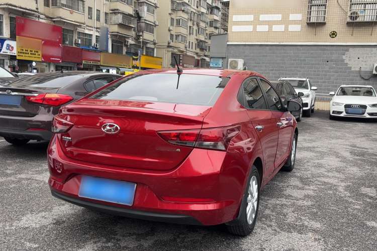 Used Hyundai Verna (new generation) 2016 1.4L Automatic Sport Edition Exterior 3