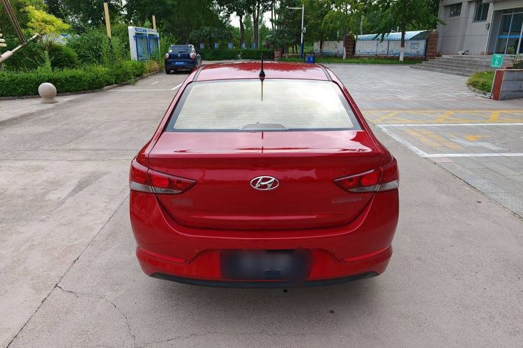 Used Hyundai Verna (new generation) 2016 1.4L Automatic Cool Edition GLS Exterior 4