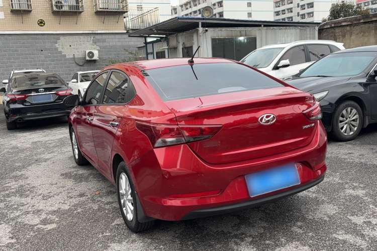 Used Hyundai Verna (new generation) 2016 1.4L Automatic Sport Edition Exterior 5