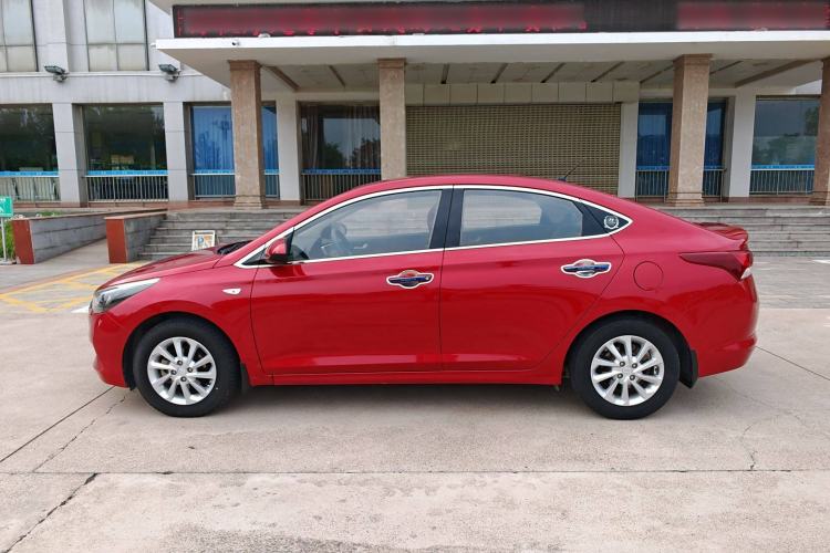 Used Hyundai Verna (new generation) 2016 1.4L Automatic Cool Edition GLS Exterior 5