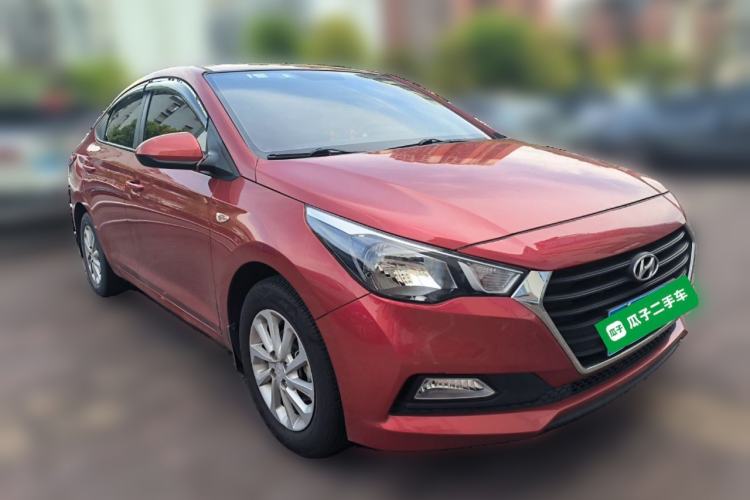 Used Hyundai Verna (new generation) 2016 1.4L Automatic Cool Edition GLS Front Right 45 Deg