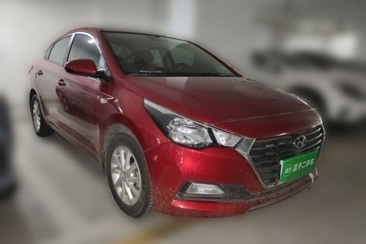Used Hyundai Verna (new generation) 2016 1.4L Manual Cool Edition GLS Front Right 45 Deg
