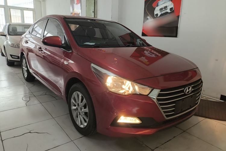 Used Hyundai Verna (new generation) 2016 1.4L Automatic Cool Edition GLS Front Right 45 Deg