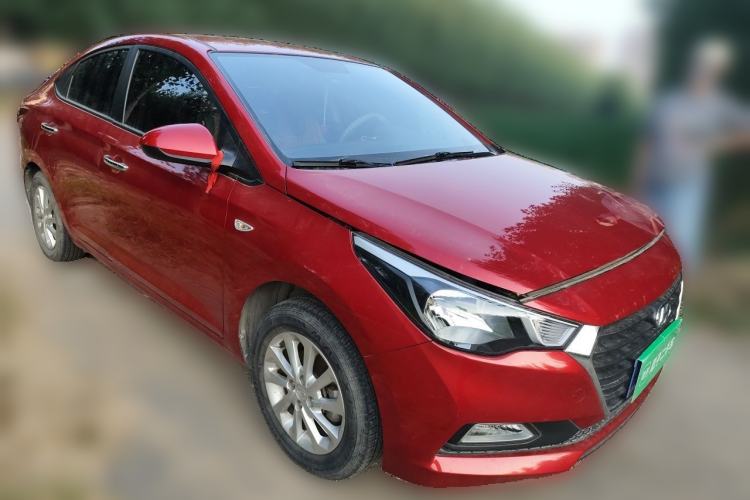 Used Hyundai Verna (new generation) 2016 1.4L Automatic Cool Edition GLS Front Right 45 Deg