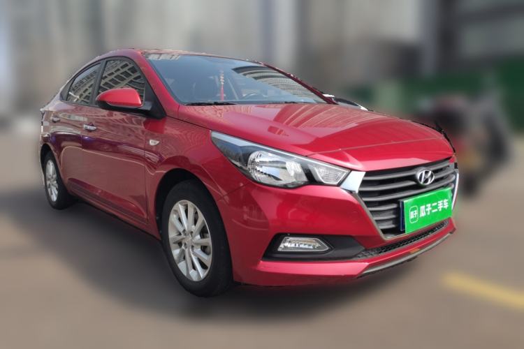 Used Hyundai Verna (new generation) 2016 1.4L Automatic Cool Edition GLS Front Right 45 Deg