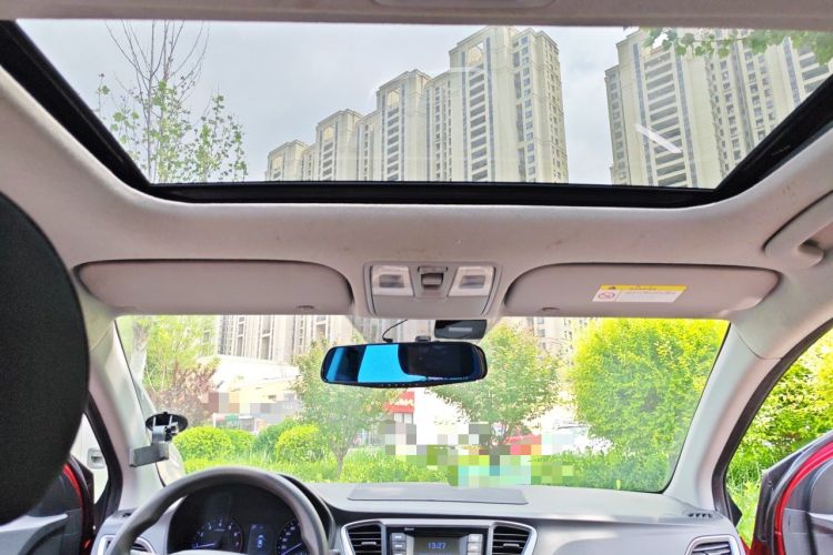 Used Hyundai Verna (new generation) 2016 1.4L Automatic Elite Edition TOP Headliner