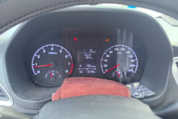 Used Hyundai Verna (new generation) 2016 1.4L Manual Cool Edition GLS Instrument Cluster