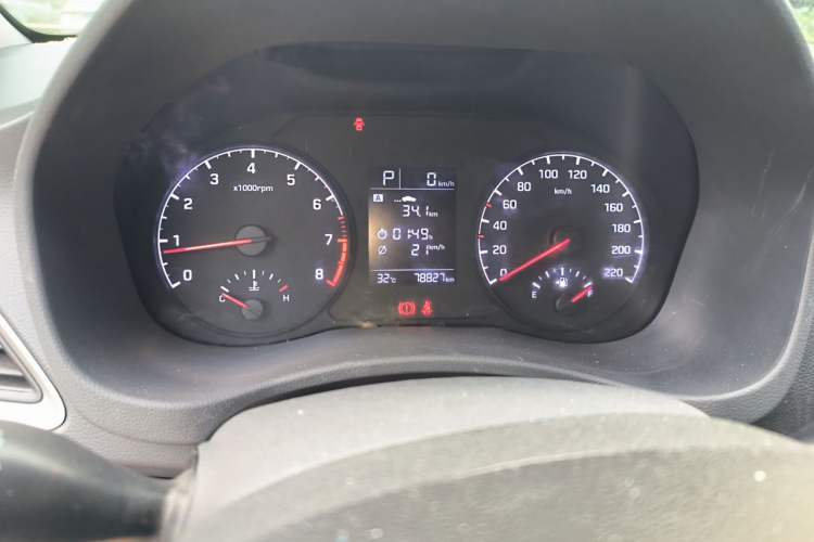 Used Hyundai Verna (new generation) 2016 1.4L Automatic Cool Edition GLS Instrument Cluster