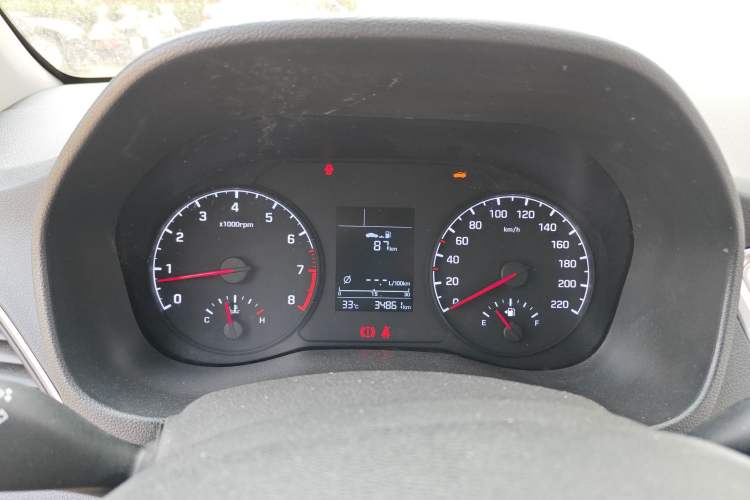 Used Hyundai Verna (new generation) 2016 1.4L Manual Cool Edition GLS Instrument Cluster