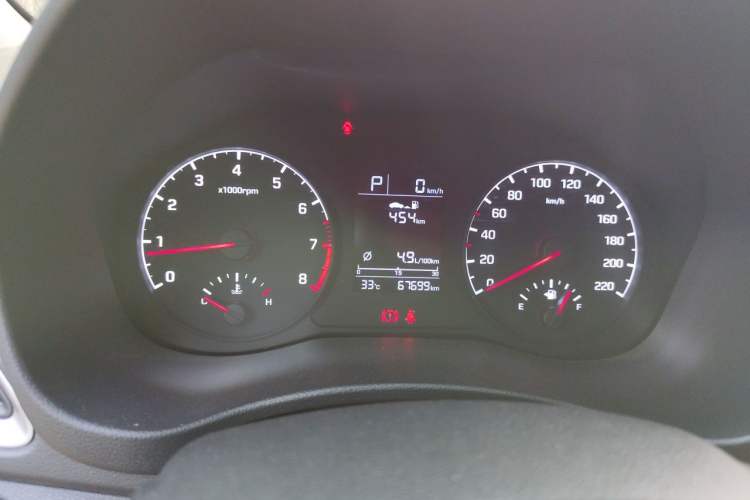 Used Hyundai Verna (new generation) 2016 1.4L Automatic Cool Edition GLS Instrument Cluster