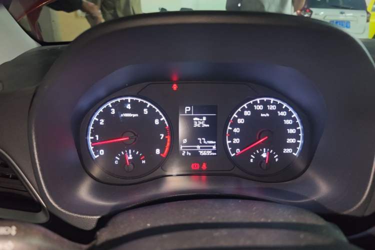 Used Hyundai Verna (new generation) 2016 1.4L Automatic Cool Edition GLS Instrument Cluster