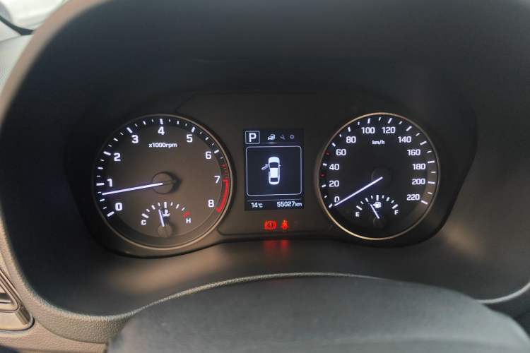 Used Hyundai Verna (new generation) 2016 1.4L Automatic Cool Edition GLS Instrument Cluster