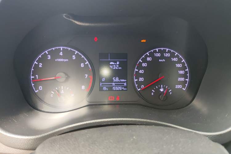 Used Hyundai Verna (new generation) 2016 1.4L Manual Cool Edition GLS Instrument Cluster