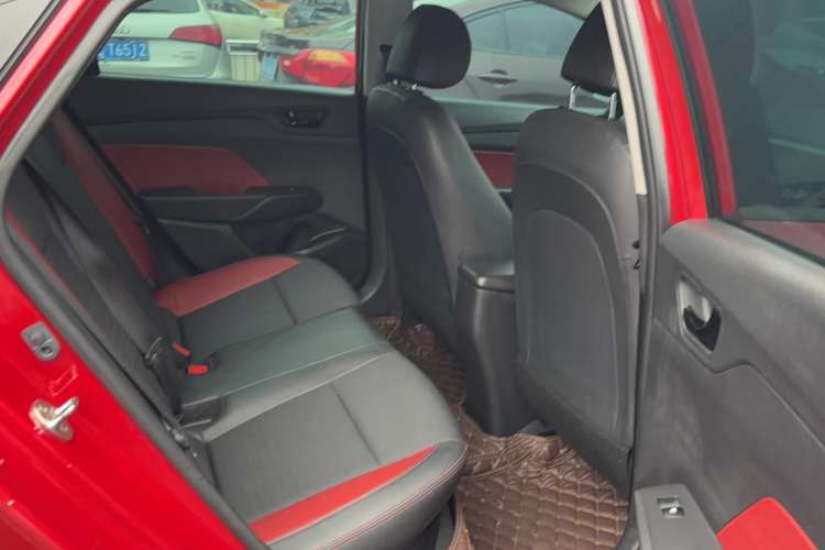 Used Hyundai Verna (new generation) 2016 1.4L Automatic Sport Edition Interior 2