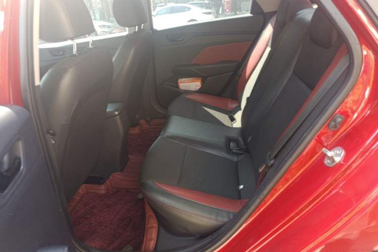 Used Hyundai Verna (new generation) 2016 1.4L Automatic Sport Edition Interior 4
