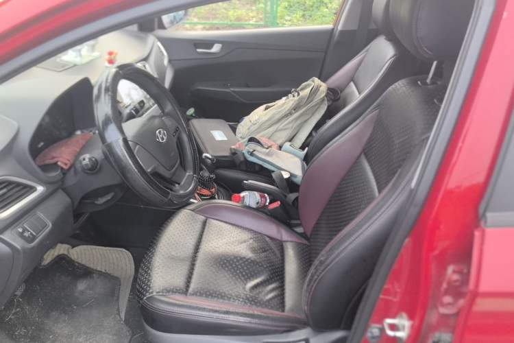 Used Hyundai Verna (new generation) 2016 1.4L Manual Cool Edition GLS Left Front Seat