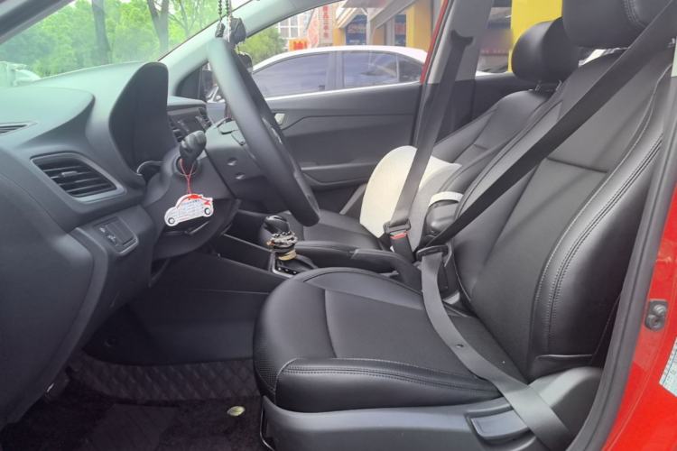 Used Hyundai Verna (new generation) 2016 1.4L Automatic Cool Edition GLS Left Front Seat