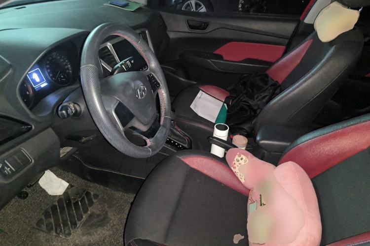 Used Hyundai Verna (new generation) 2016 1.4L Automatic Sport Edition Left Front Seat