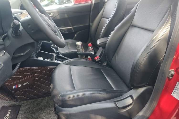 Used Hyundai Verna (new generation) 2016 1.4L Automatic Cool Edition GLS Left Front Seat