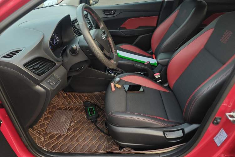 Used Hyundai Verna (new generation) 2016 1.4L Automatic Cool Edition GLS Left Front Seat