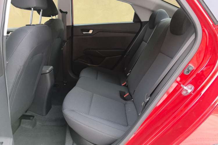 Used Hyundai Verna (new generation) 2016 1.4L Automatic Cool Edition GLS Left Rear Seat
