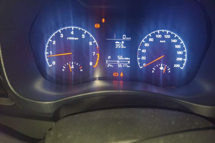 Used Hyundai Verna (new generation) 2016 1.4L Manual Cool Edition GLS Odometer Close Up