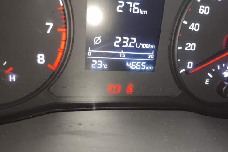 Used Hyundai Verna (new generation) 2016 1.4L Automatic Cool Edition GLS Odometer Close Up