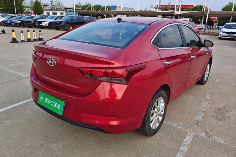 Used Hyundai Verna (new generation) 2016 1.4L Automatic Cool Edition GLS Rear Right 45 Deg