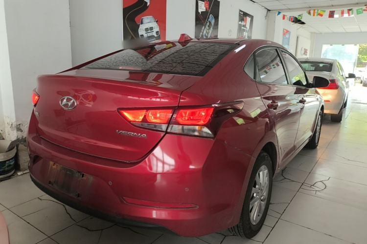 Used Hyundai Verna (new generation) 2016 1.4L Automatic Cool Edition GLS Rear Right 45 Deg