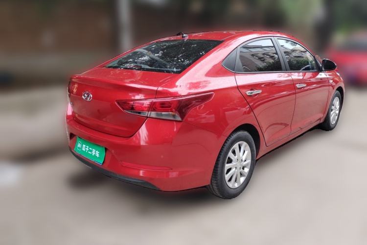 Used Hyundai Verna (new generation) 2016 1.4L Automatic Sport Edition Rear Right 45 Deg