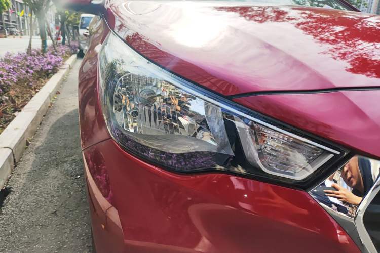 Used Hyundai Verna (new generation) 2016 1.4L Manual Cool Edition GLS Right Front Headlight