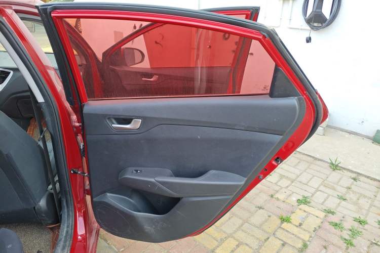 Used Hyundai Verna (new generation) 2016 1.4L Manual Cool Edition GLS Right Rear Door Interior