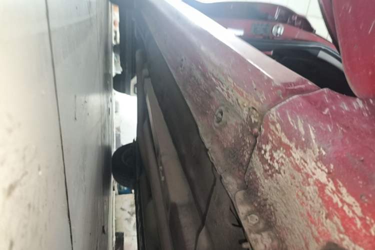 Used Hyundai Verna (new generation) 2016 1.4L Automatic Cool Edition GLS Right Side Sill