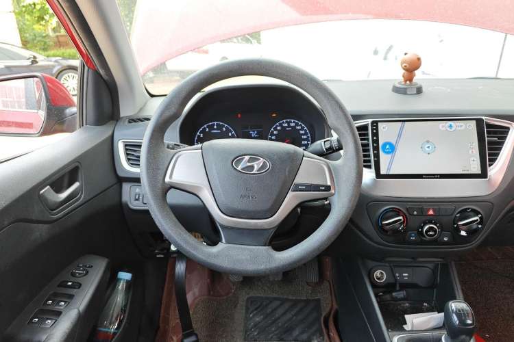Used Hyundai Verna (new generation) 2016 1.4L Manual Cool Edition GLS Steering Wheel
